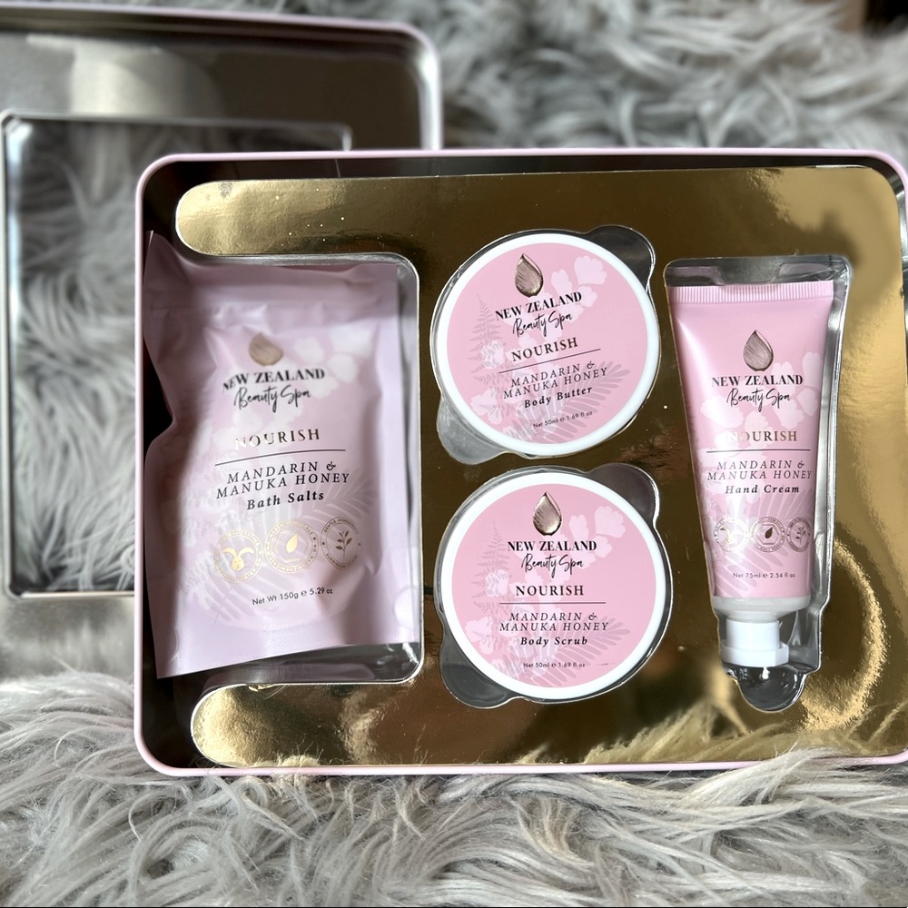 NIB Skin Nourishing Set